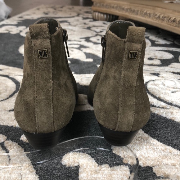 Ivanka Trump booties green faux suede Sz 5 - Picture 5 of 8